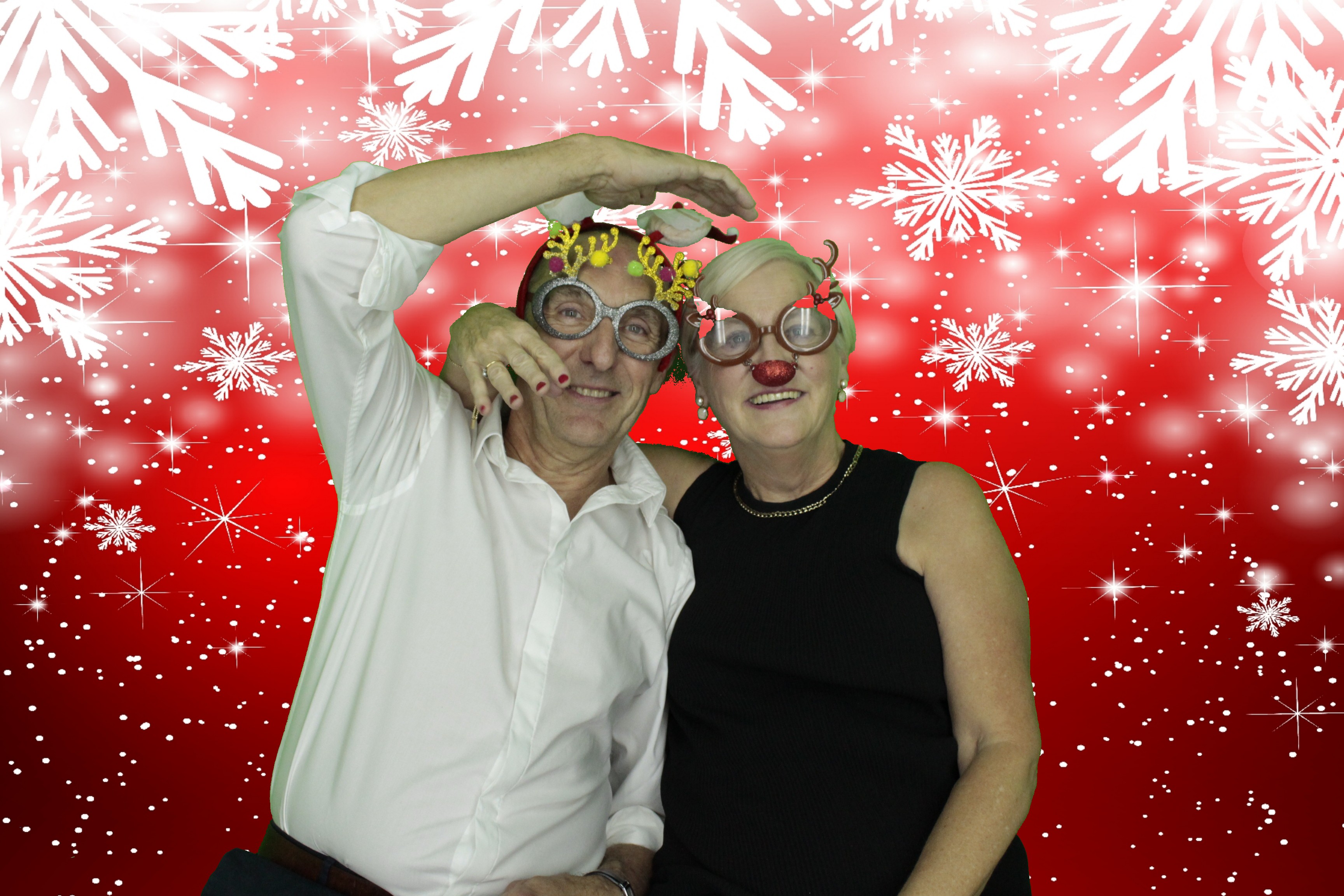 Silvermere Christmas Party | View more photos from the event at gallery.myphotoboothexperience.co.uk/u/MyPhotoBoothExperienceLtd/Silvermere-Christmas-Party-3